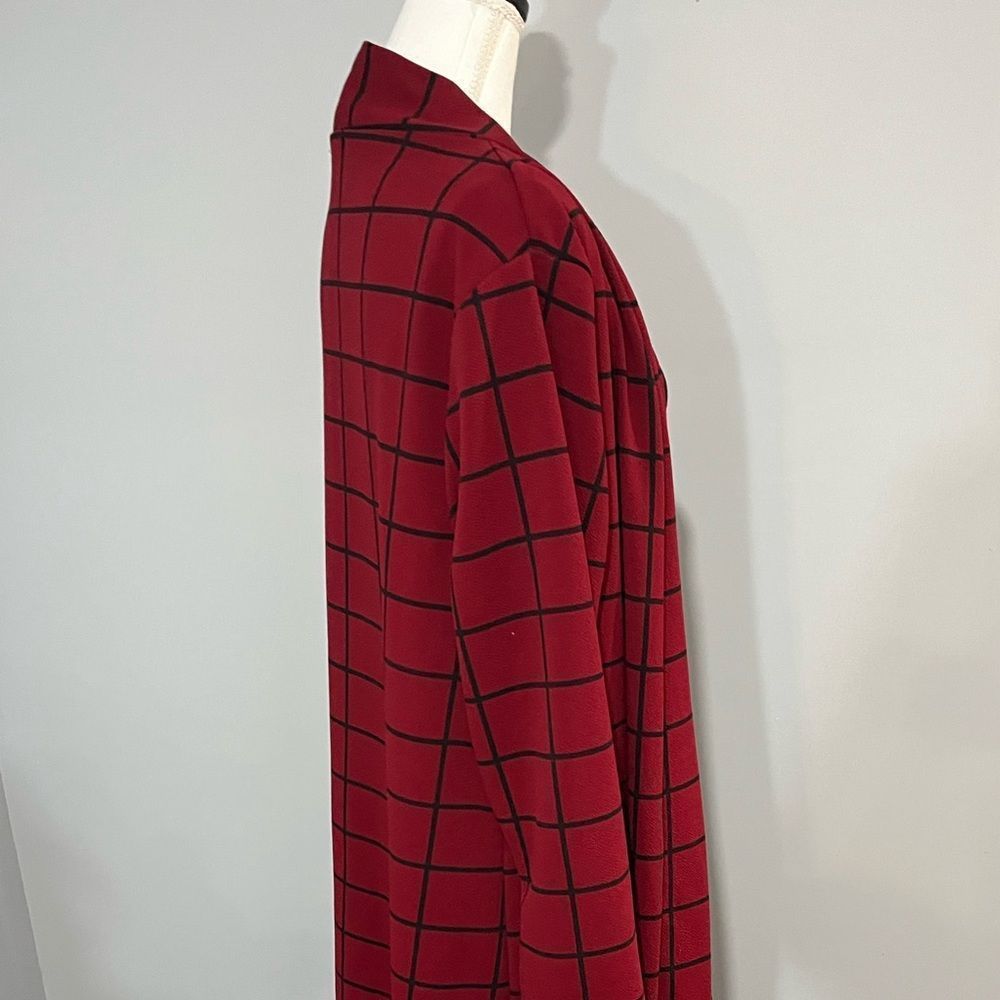 Boohoo red and black windowpane duster size 18 EUC lightweight - Picture 13 of 13